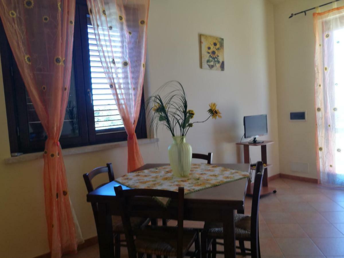 La Villa Dei Girasoli 쿠스토나치 외부 사진