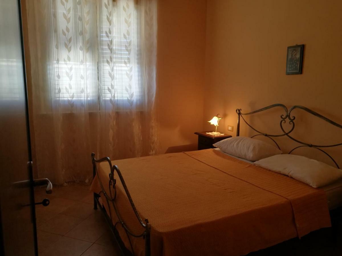 La Villa Dei Girasoli 쿠스토나치 외부 사진